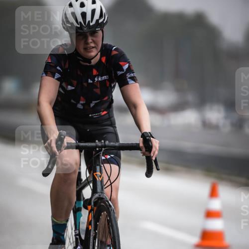16.08.2026 - KN Förde Triathlon 2026 H.Heesch http://msf.ph/oto/9971558 16.08.2026 10:00:44 Radfahren 200, 242, 246, 248 meine-sportfotos.de
