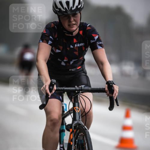 16.08.2026 - KN Förde Triathlon 2026 H.Heesch http://msf.ph/oto/9971560 16.08.2026 10:00:44 Radfahren 200, 242, 246, 248 meine-sportfotos.de
