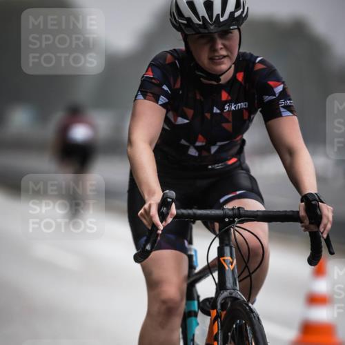16.08.2026 - KN Förde Triathlon 2026 H.Heesch http://msf.ph/oto/9971561 16.08.2026 10:00:44 Radfahren 200, 242, 246, 248 meine-sportfotos.de