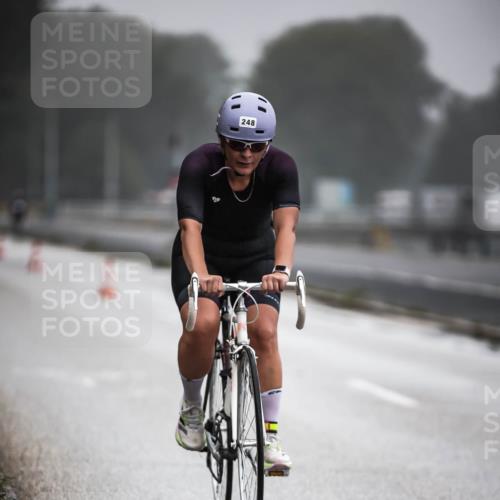 16.08.2026 - KN Förde Triathlon 2026 H.Heesch http://msf.ph/oto/9971567 16.08.2026 10:00:46 Radfahren 200, 242, 246, 248 meine-sportfotos.de