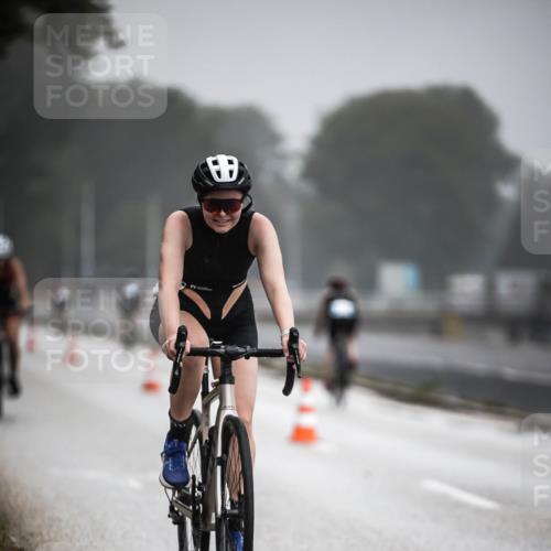 16.08.2026 - KN Förde Triathlon 2026 H.Heesch http://msf.ph/oto/9971586 16.08.2026 10:00:55 Radfahren 228, 238, 243 meine-sportfotos.de