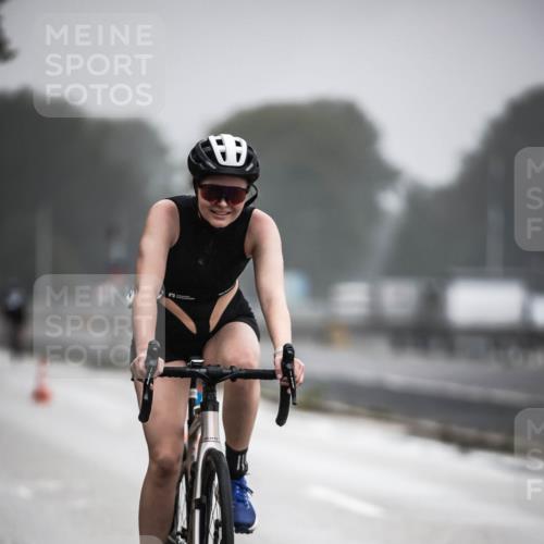 16.08.2026 - KN Förde Triathlon 2026 H.Heesch http://msf.ph/oto/9971594 16.08.2026 10:00:56 Radfahren 228, 238, 243 meine-sportfotos.de