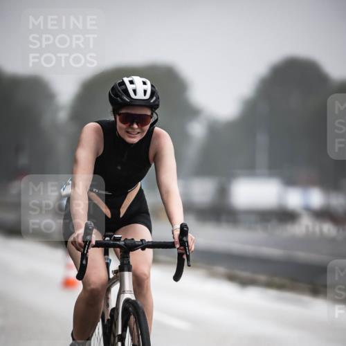 16.08.2026 - KN Förde Triathlon 2026 H.Heesch http://msf.ph/oto/9971598 16.08.2026 10:00:56 Radfahren 228, 238, 243 meine-sportfotos.de