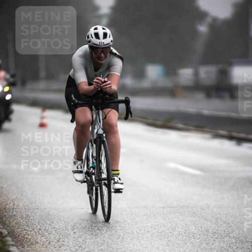 16.08.2026 - KN Förde Triathlon 2026 H.Heesch http://msf.ph/oto/9971653 16.08.2026 10:01:08 Radfahren 190, 212, 224 meine-sportfotos.de