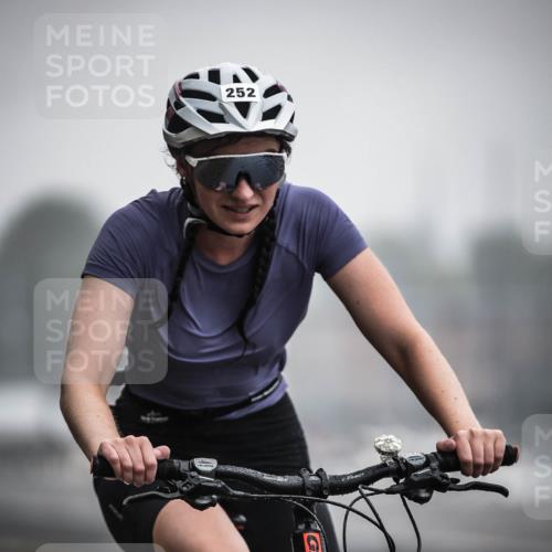 16.08.2026 - KN Förde Triathlon 2026 H.Heesch http://msf.ph/oto/9971707 16.08.2026 10:01:25 Radfahren 217, 252 meine-sportfotos.de