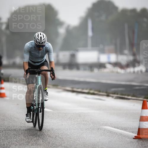 16.08.2026 - KN Förde Triathlon 2026 H.Heesch http://msf.ph/oto/9971759 16.08.2026 10:01:46 Radfahren 265 meine-sportfotos.de