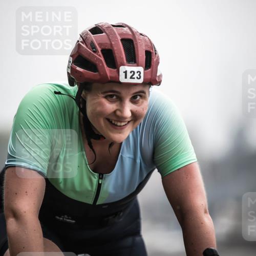 16.08.2026 - KN Förde Triathlon 2026 H.Heesch http://msf.ph/oto/9971996 16.08.2026 10:03:21 Radfahren 241, 244 meine-sportfotos.de