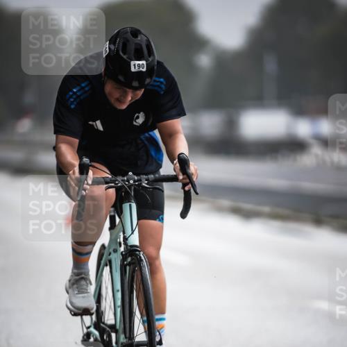 16.08.2026 - KN Förde Triathlon 2026 H.Heesch http://msf.ph/oto/9972064 16.08.2026 10:04:01 Radfahren 240 meine-sportfotos.de