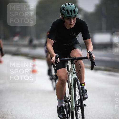 16.08.2026 - KN Förde Triathlon 2026 H.Heesch http://msf.ph/oto/9972085 16.08.2026 10:04:05 Radfahren 226, 240 meine-sportfotos.de
