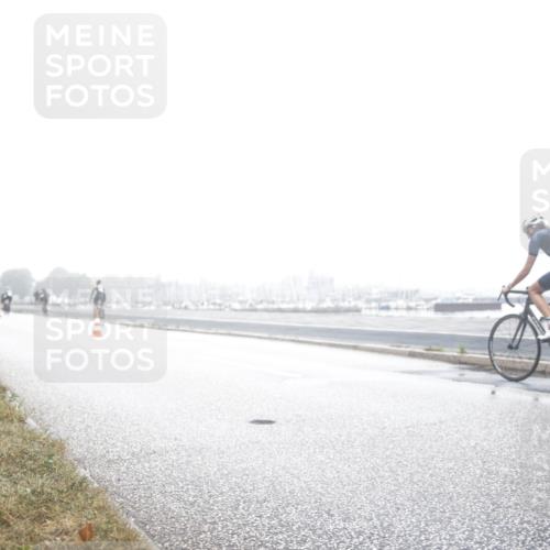 16.08.2026 - KN Förde Triathlon 2026 H.Heesch http://msf.ph/oto/9972117 16.08.2026 09:51:11 Radfahren 230 meine-sportfotos.de