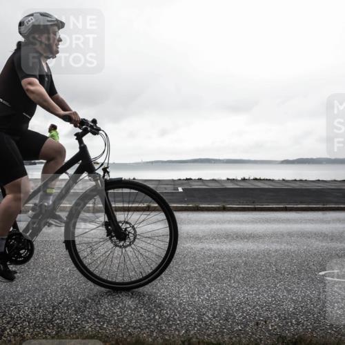 16.08.2026 - KN Förde Triathlon 2026 H.Heesch http://msf.ph/oto/9972507 16.08.2026 10:08:00 Radfahren 216, 264 meine-sportfotos.de