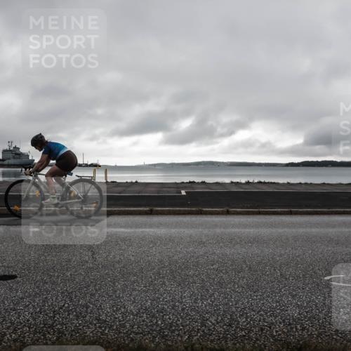 16.08.2026 - KN Förde Triathlon 2026 H.Heesch http://msf.ph/oto/9972622 16.08.2026 10:15:28 Radfahren 233, 234 meine-sportfotos.de