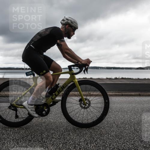 16.08.2026 - KN Förde Triathlon 2026 H.Heesch http://msf.ph/oto/9972865 16.08.2026 11:13:19 Radfahren 321, 329, 379, 385, 399 meine-sportfotos.de