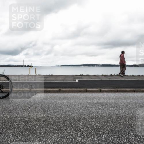 16.08.2026 - KN Förde Triathlon 2026 H.Heesch http://msf.ph/oto/9972994 16.08.2026 11:19:23 Radfahren 305, 305, 351, 377, 801 meine-sportfotos.de