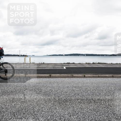 16.08.2026 - KN Förde Triathlon 2026 H.Heesch http://msf.ph/oto/9973141 16.08.2026 11:26:05 Radfahren 370, 421 meine-sportfotos.de