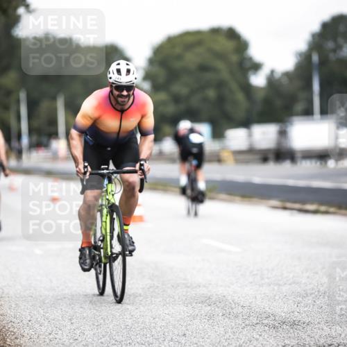 16.08.2026 - KN Förde Triathlon 2026 H.Heesch http://msf.ph/oto/9973289 16.08.2026 11:27:06 Radfahren 311, 334, 345, 371, 382, 435 meine-sportfotos.de