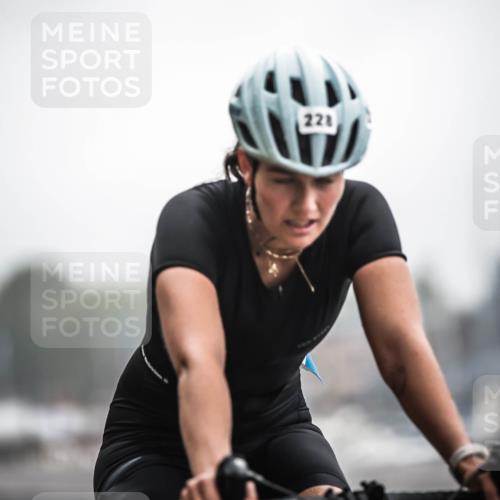 16.08.2026 - KN Förde Triathlon 2026 H.Heesch http://msf.ph/oto/9973319 16.08.2026 10:04:12 Radfahren 226, 227, 228 meine-sportfotos.de