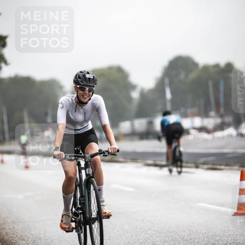 16.08.2026 - KN Förde Triathlon 2026 H.Heesch http://msf.ph/oto/9973321 16.08.2026 10:04:15 Radfahren 227, 228 meine-sportfotos.de