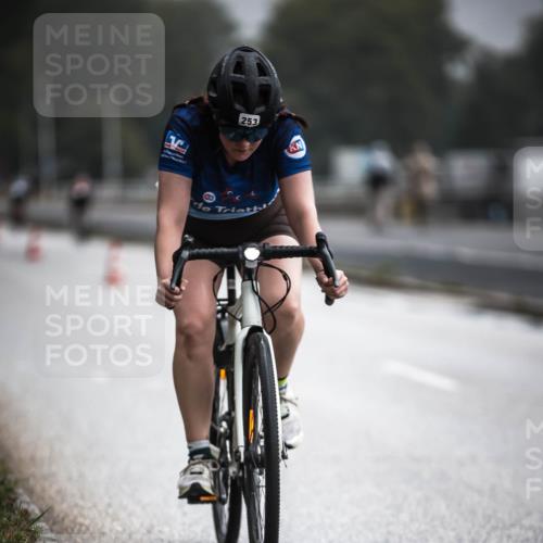 16.08.2026 - KN Förde Triathlon 2026 H.Heesch http://msf.ph/oto/9973426 16.08.2026 10:05:50 Radfahren 234, 247, 253 meine-sportfotos.de