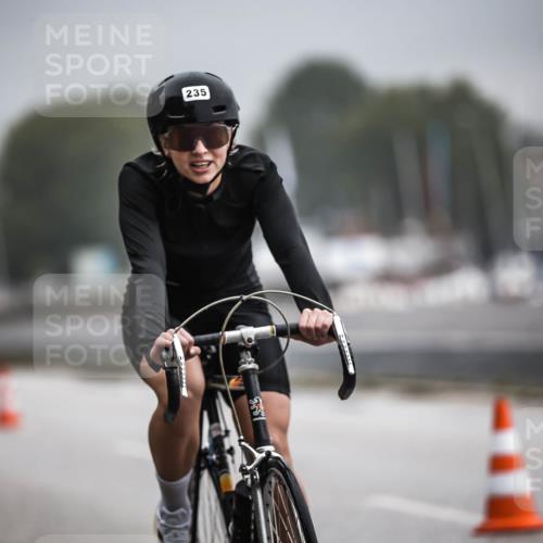 16.08.2026 - KN Förde Triathlon 2026 H.Heesch http://msf.ph/oto/9973544 16.08.2026 10:06:33 Radfahren  meine-sportfotos.de