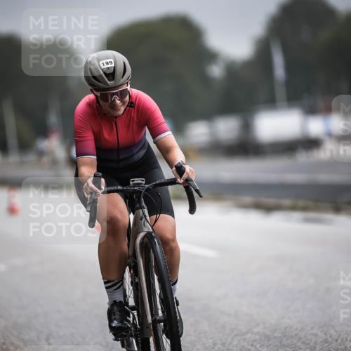 16.08.2026 - KN Förde Triathlon 2026 H.Heesch http://msf.ph/oto/9973567 16.08.2026 10:06:37 Radfahren 213, 260 meine-sportfotos.de