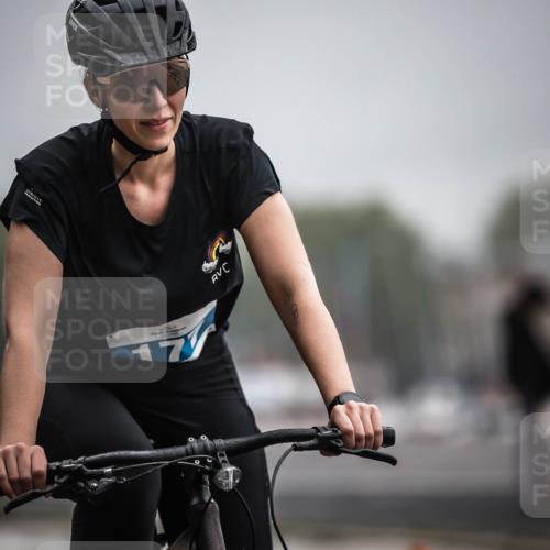16.08.2026 - KN Förde Triathlon 2026 H.Heesch http://msf.ph/oto/9973582 16.08.2026 10:06:40 Radfahren 213, 260 meine-sportfotos.de