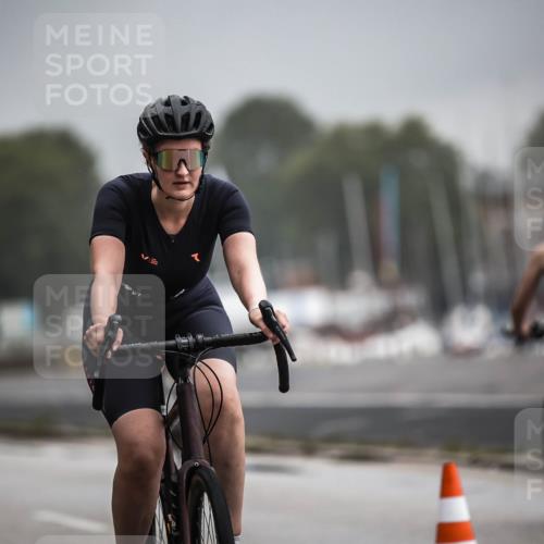 16.08.2026 - KN Förde Triathlon 2026 H.Heesch http://msf.ph/oto/9973604 16.08.2026 10:06:48 Radfahren  meine-sportfotos.de