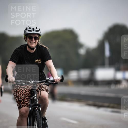 16.08.2026 - KN Förde Triathlon 2026 H.Heesch http://msf.ph/oto/9973677 16.08.2026 10:08:05 Radfahren 128, 132, 216, 219 meine-sportfotos.de
