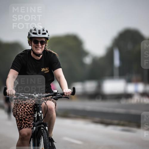 16.08.2026 - KN Förde Triathlon 2026 H.Heesch http://msf.ph/oto/9973679 16.08.2026 10:08:05 Radfahren 128, 132, 216, 219 meine-sportfotos.de