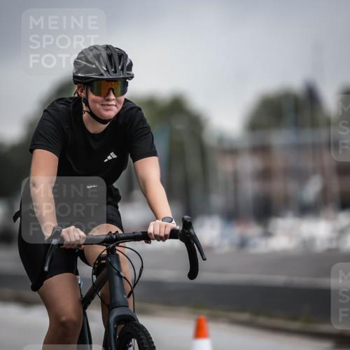16.08.2026 - KN Förde Triathlon 2026 H.Heesch http://msf.ph/oto/9973734 16.08.2026 10:11:35 Radfahren 252 meine-sportfotos.de
