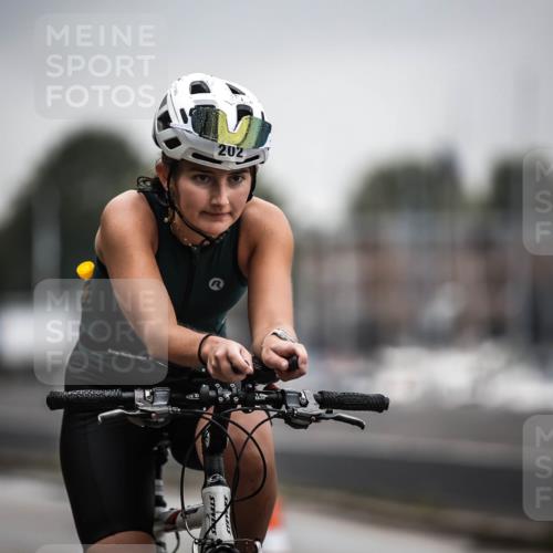 16.08.2026 - KN Förde Triathlon 2026 H.Heesch http://msf.ph/oto/9973774 16.08.2026 10:12:07 Radfahren  meine-sportfotos.de