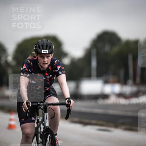 16.08.2026 - KN Förde Triathlon 2026 H.Heesch http://msf.ph/oto/9973782 16.08.2026 10:12:13 Radfahren  meine-sportfotos.de