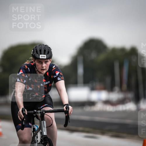16.08.2026 - KN Förde Triathlon 2026 H.Heesch http://msf.ph/oto/9973784 16.08.2026 10:12:13 Radfahren  meine-sportfotos.de