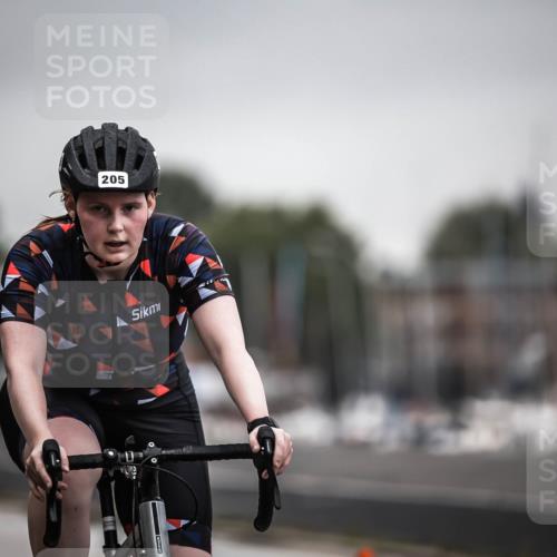 16.08.2026 - KN Förde Triathlon 2026 H.Heesch http://msf.ph/oto/9973791 16.08.2026 10:12:13 Radfahren  meine-sportfotos.de