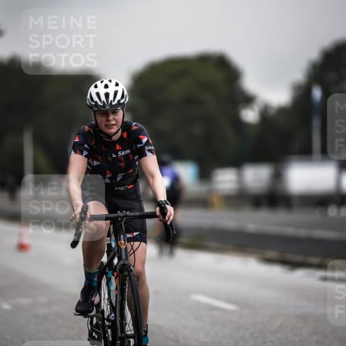 16.08.2026 - KN Förde Triathlon 2026 H.Heesch http://msf.ph/oto/9973816 16.08.2026 10:13:24 Radfahren  meine-sportfotos.de