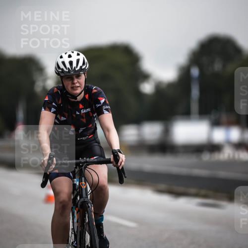 16.08.2026 - KN Förde Triathlon 2026 H.Heesch http://msf.ph/oto/9973821 16.08.2026 10:13:24 Radfahren  meine-sportfotos.de