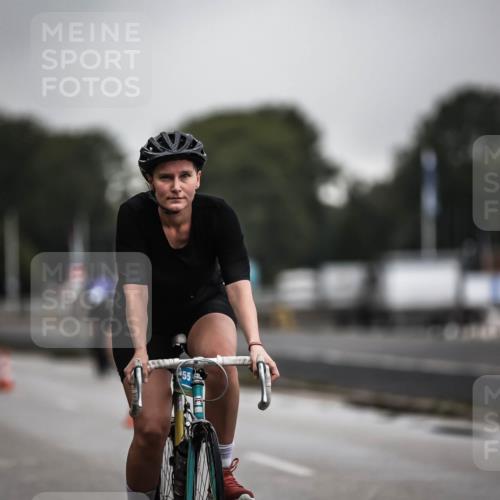 16.08.2026 - KN Förde Triathlon 2026 H.Heesch http://msf.ph/oto/9973833 16.08.2026 10:13:26 Radfahren  meine-sportfotos.de