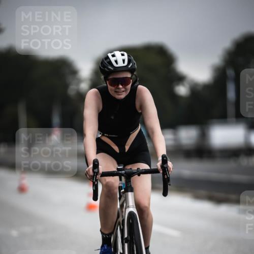 16.08.2026 - KN Förde Triathlon 2026 H.Heesch http://msf.ph/oto/9973872 16.08.2026 10:13:43 Radfahren  meine-sportfotos.de