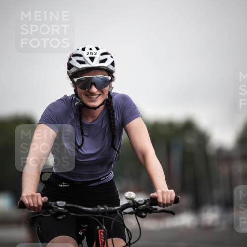 16.08.2026 - KN Förde Triathlon 2026 H.Heesch http://msf.ph/oto/9973970 16.08.2026 10:14:43 Radfahren  meine-sportfotos.de