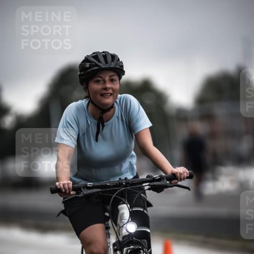 16.08.2026 - KN Förde Triathlon 2026 H.Heesch http://msf.ph/oto/9973991 16.08.2026 10:14:57 Radfahren  meine-sportfotos.de