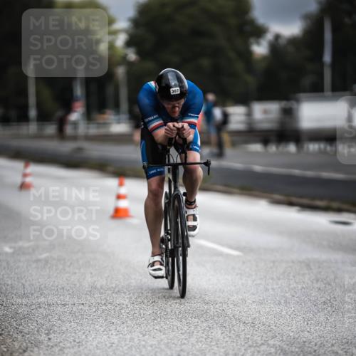 16.08.2026 - KN Förde Triathlon 2026 H.Heesch http://msf.ph/oto/9974304 16.08.2026 10:59:44 Radfahren 307, 318 meine-sportfotos.de