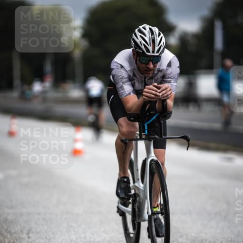 16.08.2026 - KN Förde Triathlon 2026 H.Heesch http://msf.ph/oto/9974340 16.08.2026 11:00:38 Radfahren 302 meine-sportfotos.de