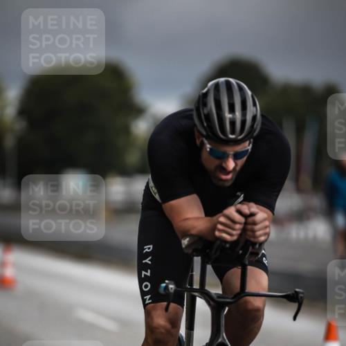 16.08.2026 - KN Förde Triathlon 2026 H.Heesch http://msf.ph/oto/9974352 16.08.2026 11:00:47 Radfahren 221, 308, 312 meine-sportfotos.de