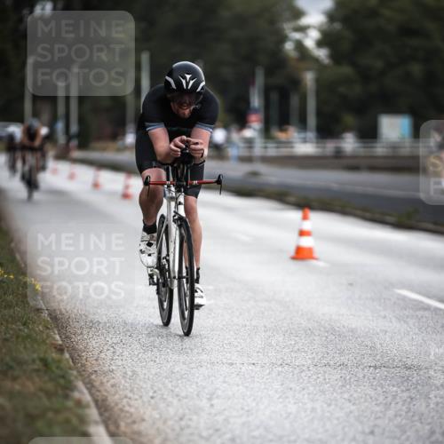 16.08.2026 - KN Förde Triathlon 2026 H.Heesch http://msf.ph/oto/9974413 16.08.2026 11:01:44 Radfahren 310, 311 meine-sportfotos.de
