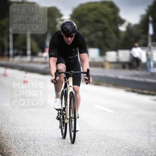 16.08.2026 - KN Förde Triathlon 2026 H.Heesch http://msf.ph/oto/9974581 16.08.2026 11:02:58 Radfahren 221, 312, 337, 341, 373 meine-sportfotos.de