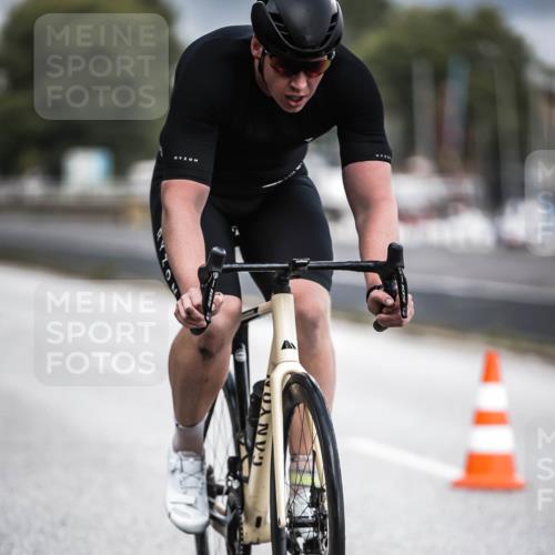 16.08.2026 - KN Förde Triathlon 2026 H.Heesch http://msf.ph/oto/9974592 16.08.2026 11:02:58 Radfahren 221, 312, 337, 341, 373 meine-sportfotos.de