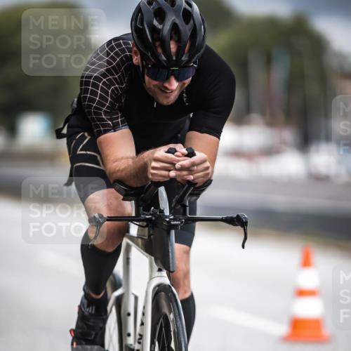 16.08.2026 - KN Förde Triathlon 2026 H.Heesch http://msf.ph/oto/9974607 16.08.2026 11:03:27 Radfahren 323 meine-sportfotos.de