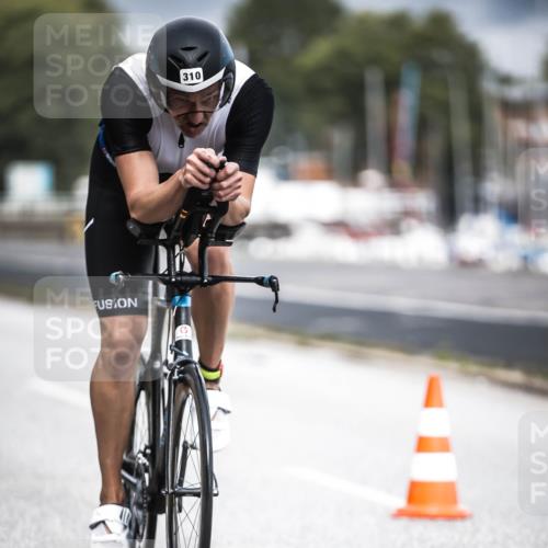 16.08.2026 - KN Förde Triathlon 2026 H.Heesch http://msf.ph/oto/9974623 16.08.2026 11:03:53 Radfahren 310 meine-sportfotos.de