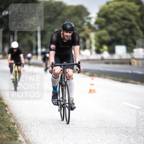 16.08.2026 - KN Förde Triathlon 2026 H.Heesch http://msf.ph/oto/9974658 16.08.2026 11:04:16 Radfahren 309, 329, 340 meine-sportfotos.de