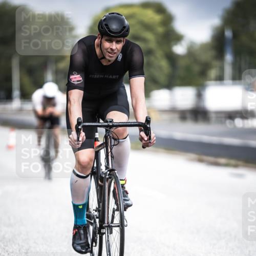 16.08.2026 - KN Förde Triathlon 2026 H.Heesch http://msf.ph/oto/9974670 16.08.2026 11:04:16 Radfahren 309, 329, 340 meine-sportfotos.de